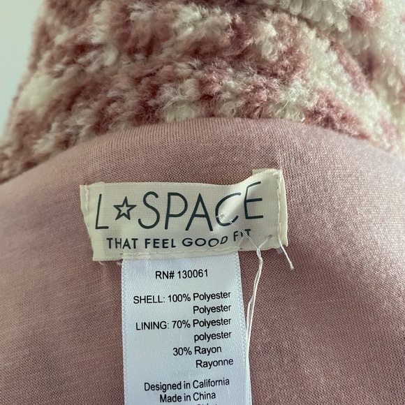 L* Space NWT Kat Power pink cheetah print Sherpa cropped jacket - Picture 9 of 10